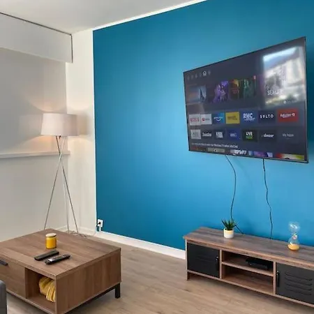 Appartement Le Niel - Spacieux - Wifi - Parking Gratuit 19h-7h